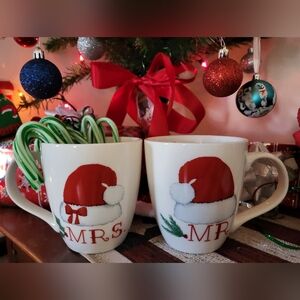 Pfaltzgraff 18 oz Mr. & Mrs. set of Christmas Mugs with Santa Hat/Holly Design